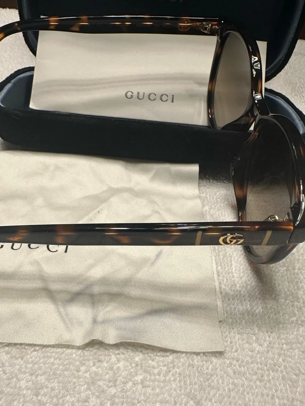 Gucci GG0636SK Havana Tortoise Sunglasses Gold GG Logo w/ Case